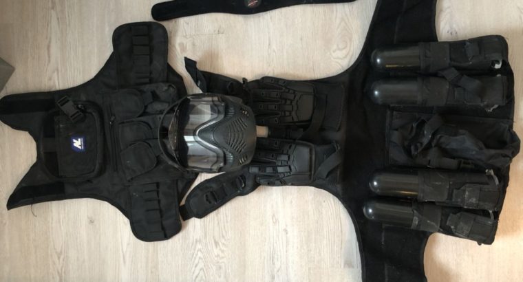 Paintball Weste + Handschuhe + Helm + Pods + Kehlkopfschutz