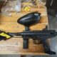 Tippmann Stormer Elite DualFed schwarz und Paintball Maske Carbon OPR Thermal schwarz